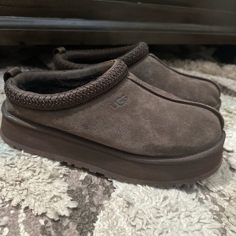 Brown UGG Tazz Slippers